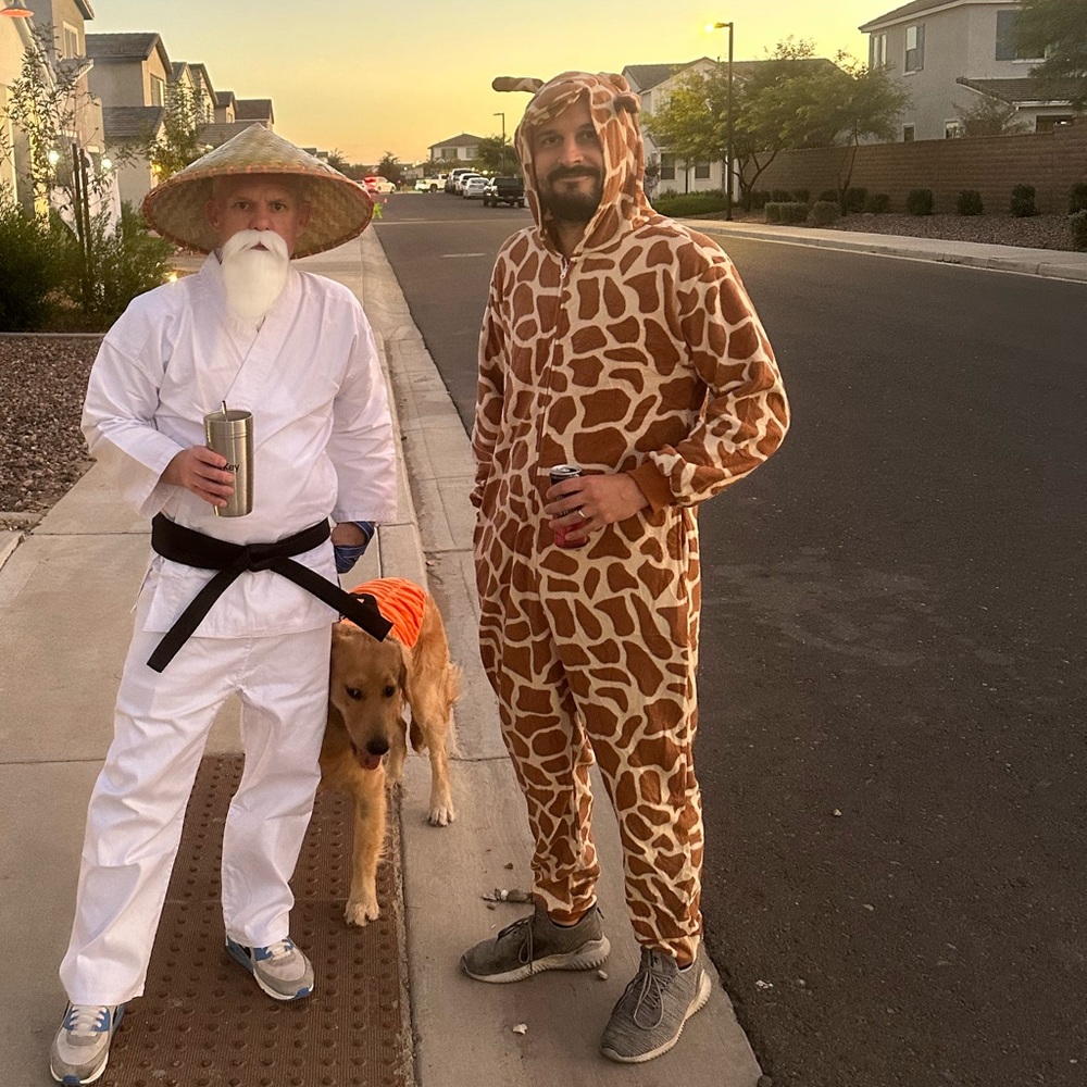 Men's Giraffe Print Halloween Costume - Brown